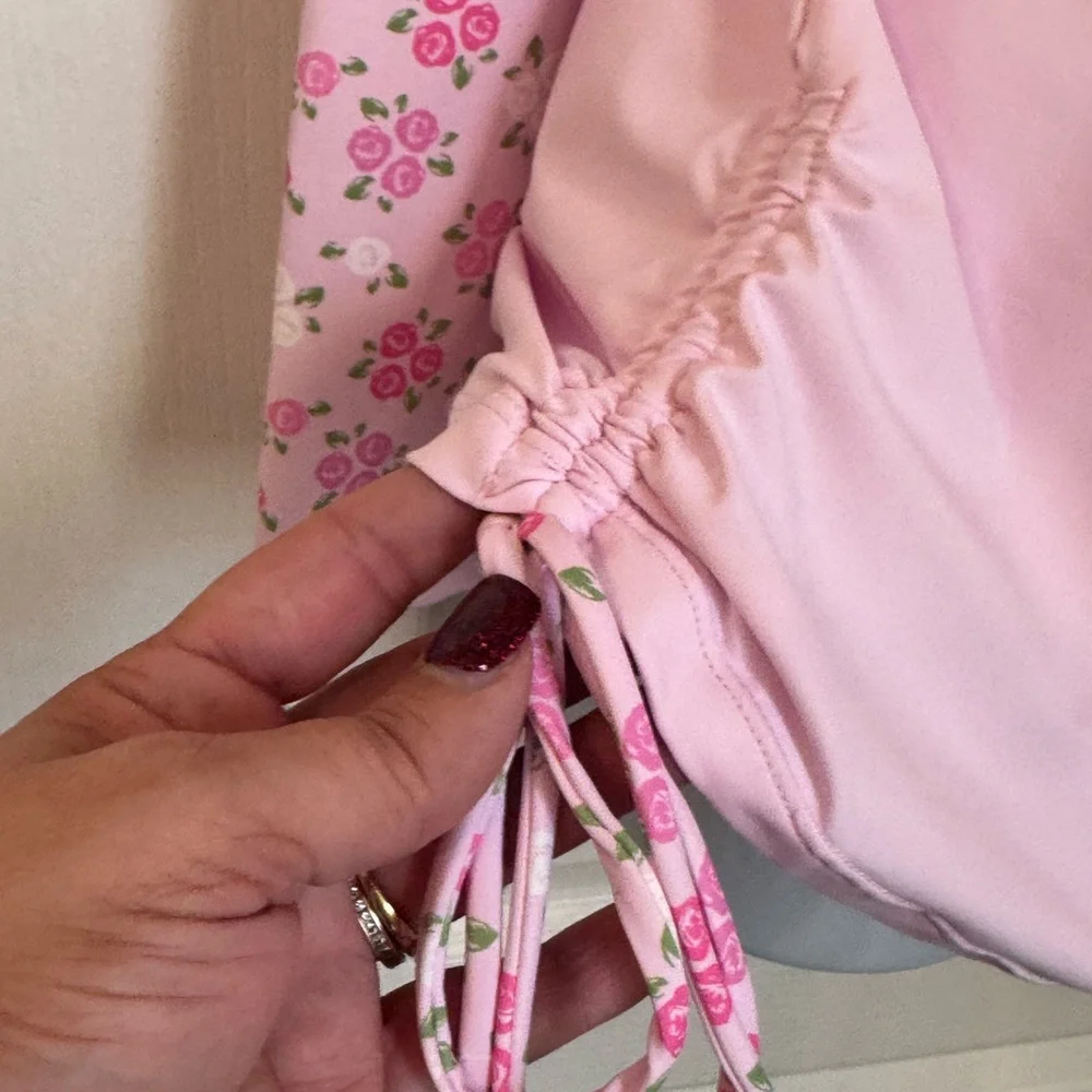 BETSEY JOHNSON RASH GUARD SWIM TOP. LONG SLEEVE UPF 50. SIZE L PINK FLORAL - Picture 6 of 13